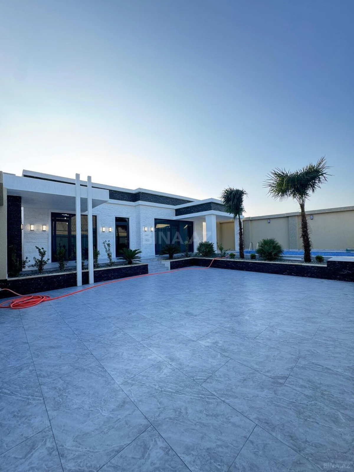 Satılır 4 otaqlı həyət evi 160 m²