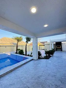 Satılır 4 otaqlı həyət evi 160 m²