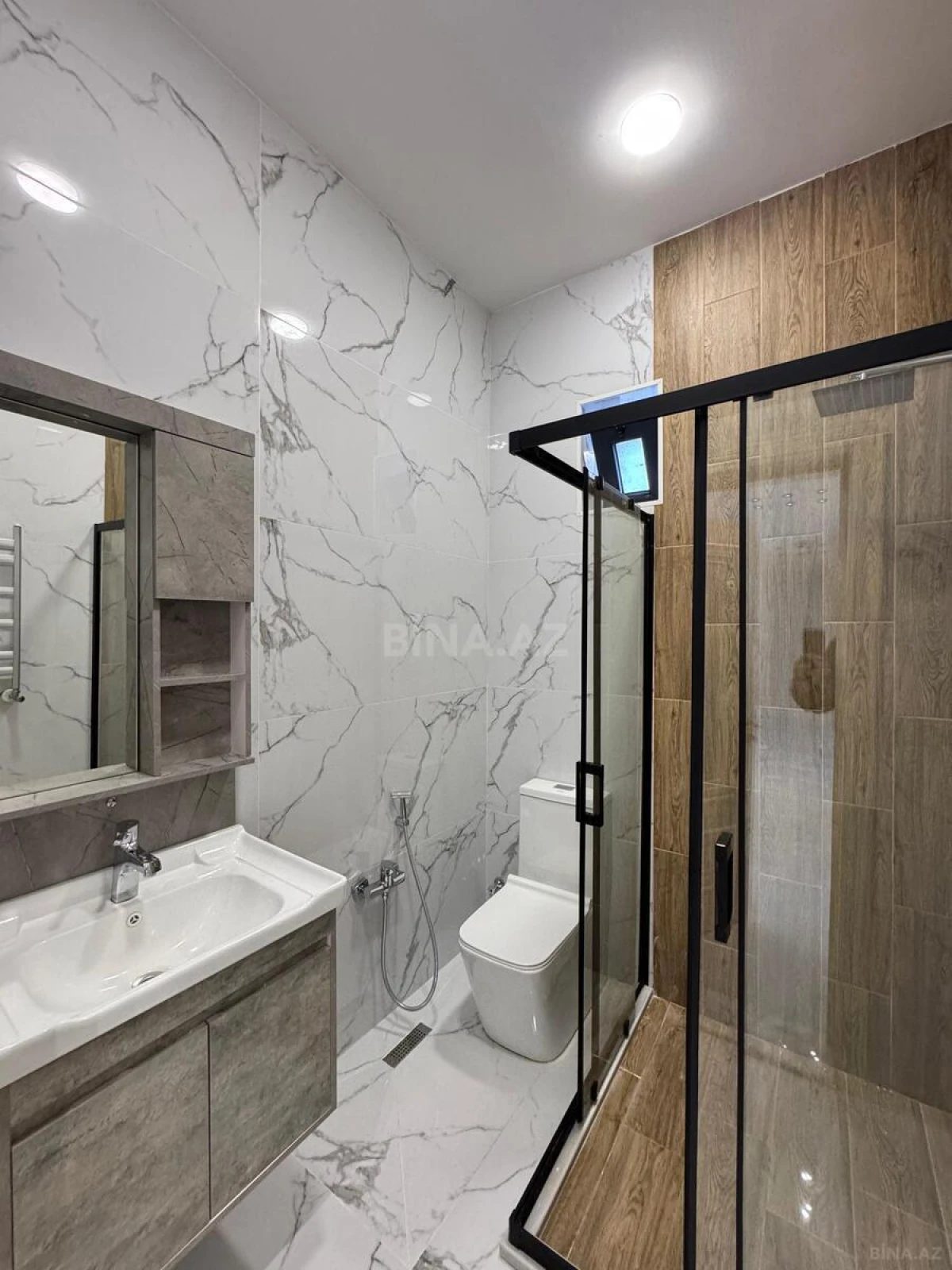 Satılır 4 otaqlı həyət evi 160 m²