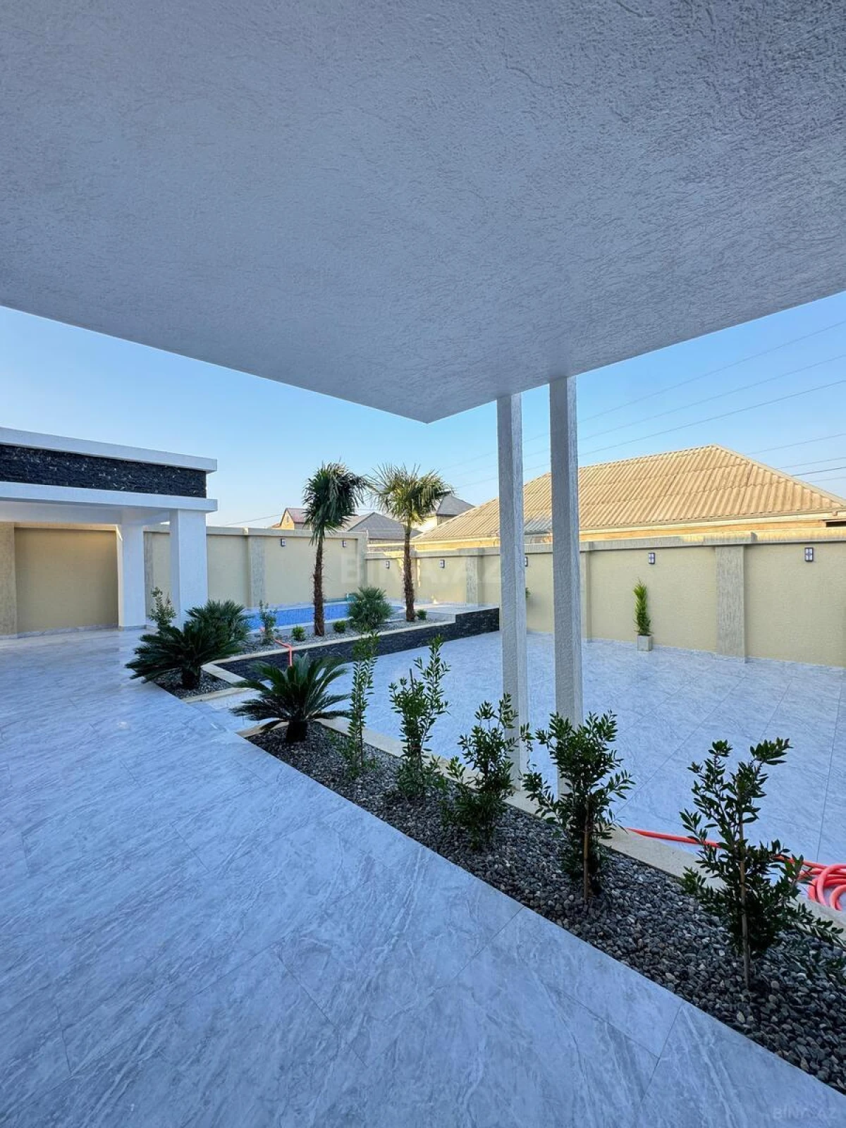 Satılır 4 otaqlı həyət evi 160 m²