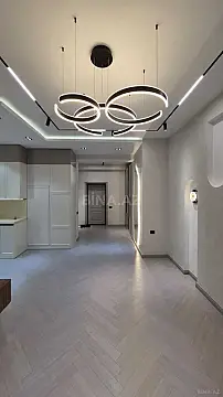 Satılır 2 otaqlı mənzil 70 m²
