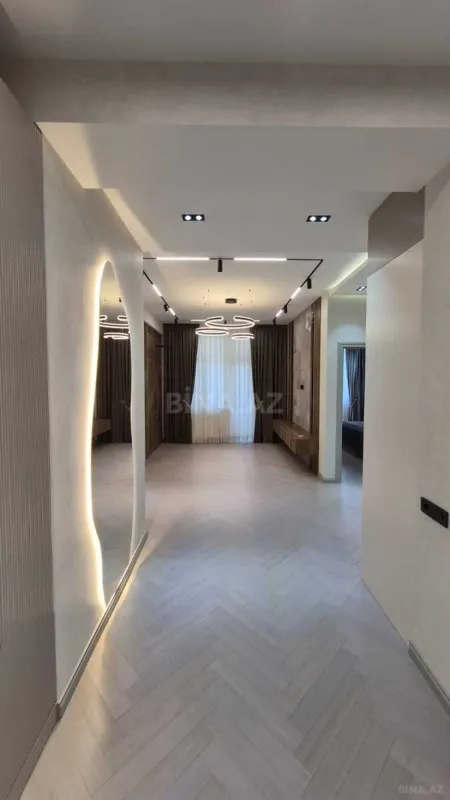 Satılır 2 otaqlı mənzil 70 m²