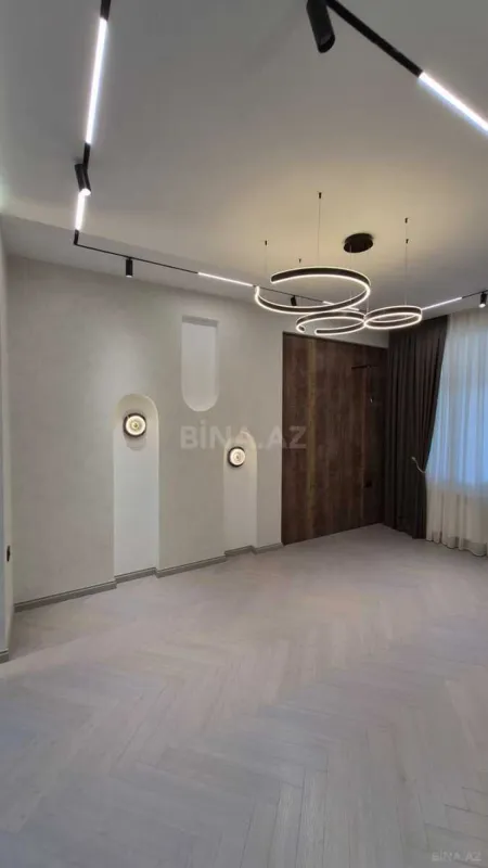 Satılır 2 otaqlı mənzil 70 m²