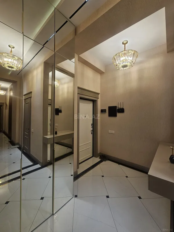 Satılır 3 otaqlı mənzil 116 m²