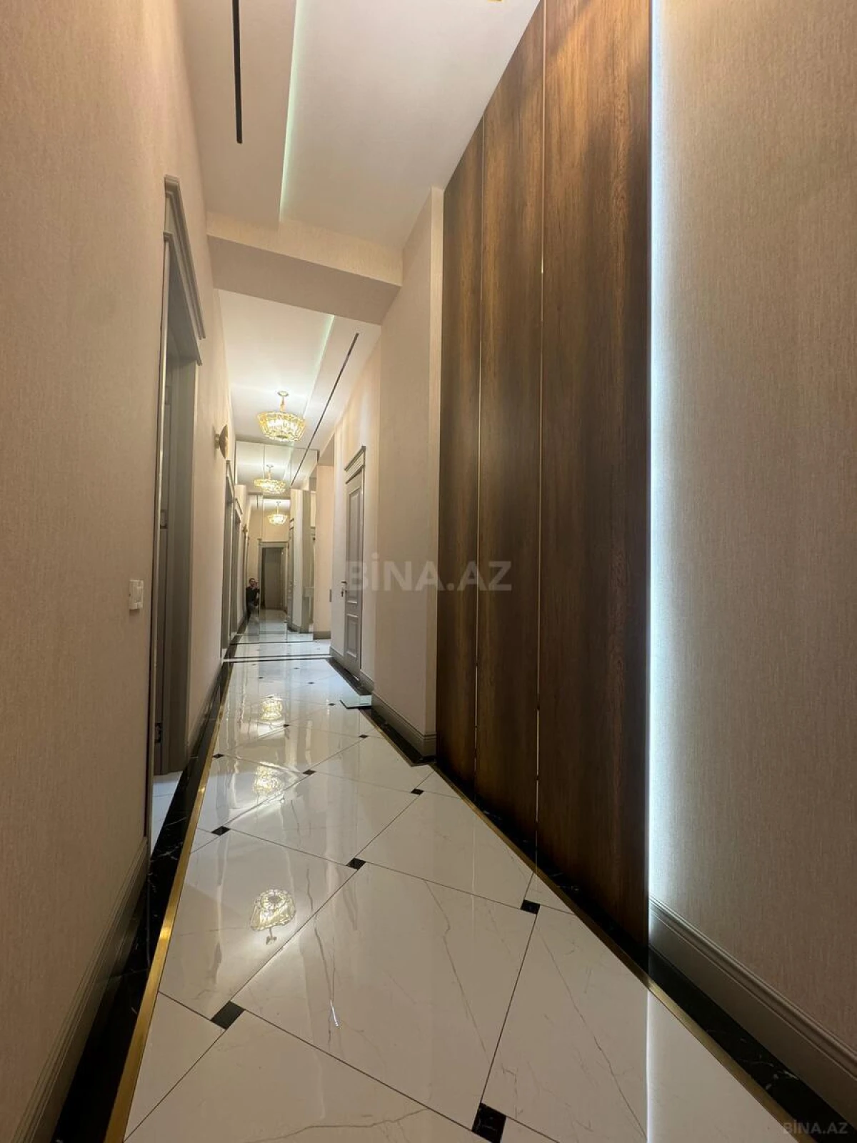 Satılır 3 otaqlı mənzil 116 m²