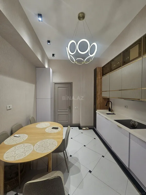 Satılır 3 otaqlı mənzil 116 m²