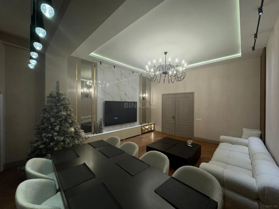 Satılır 3 otaqlı mənzil 116 m²