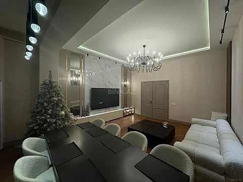 Satılır 3 otaqlı mənzil 116 m²