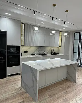 Kirayə verilir 3 otaqlı mənzil 122 m²