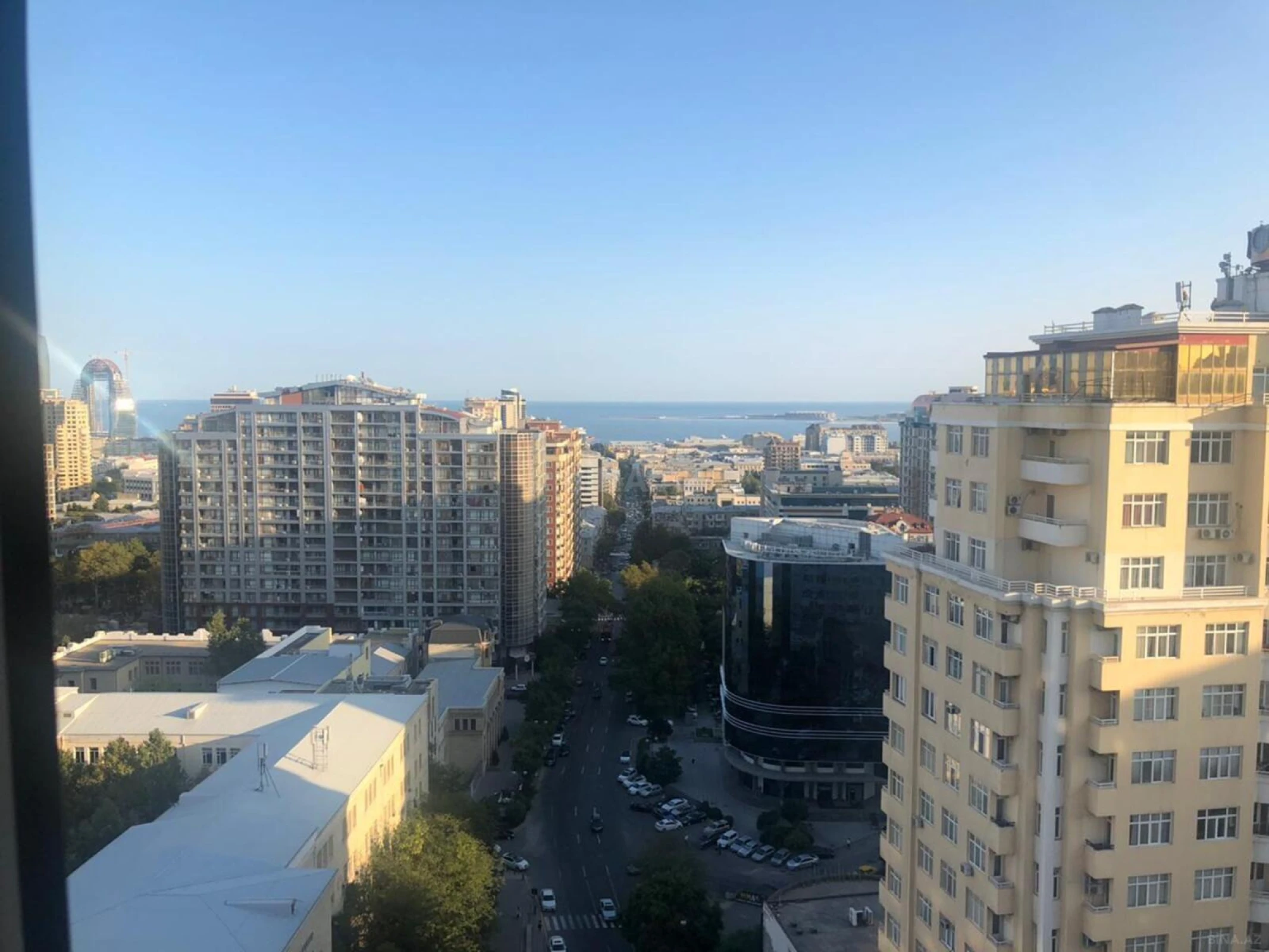 Kirayə verilir 4 otaqlı mənzil 217 m²