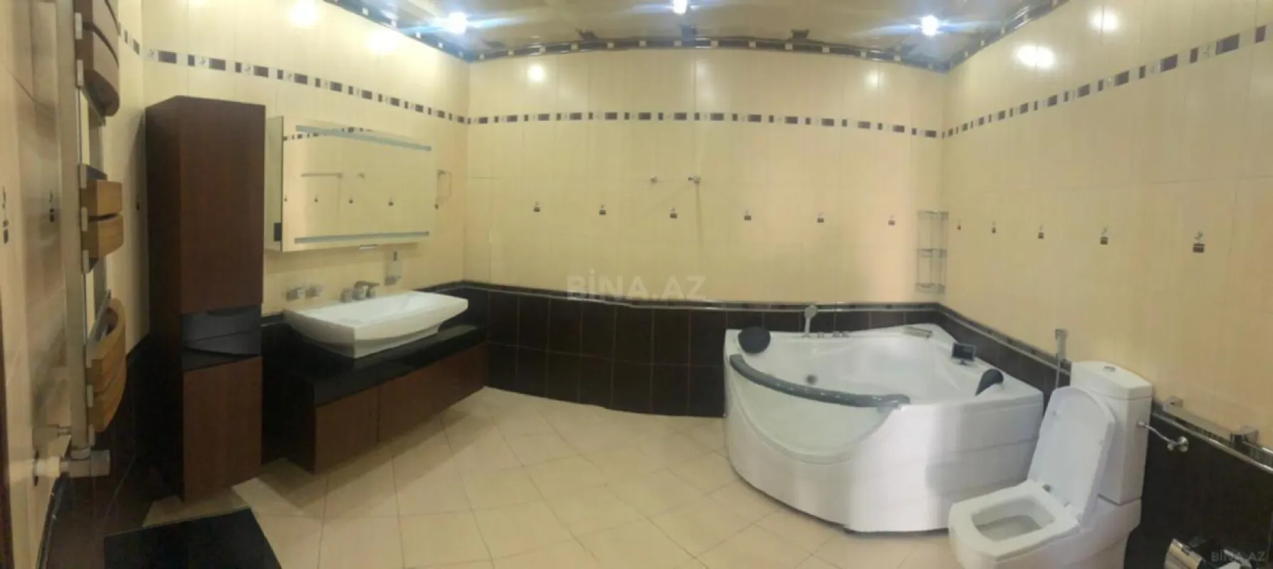 Kirayə verilir 4 otaqlı mənzil 217 m²