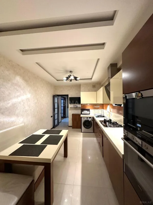 Satılır 3 otaqlı mənzil 170 m²