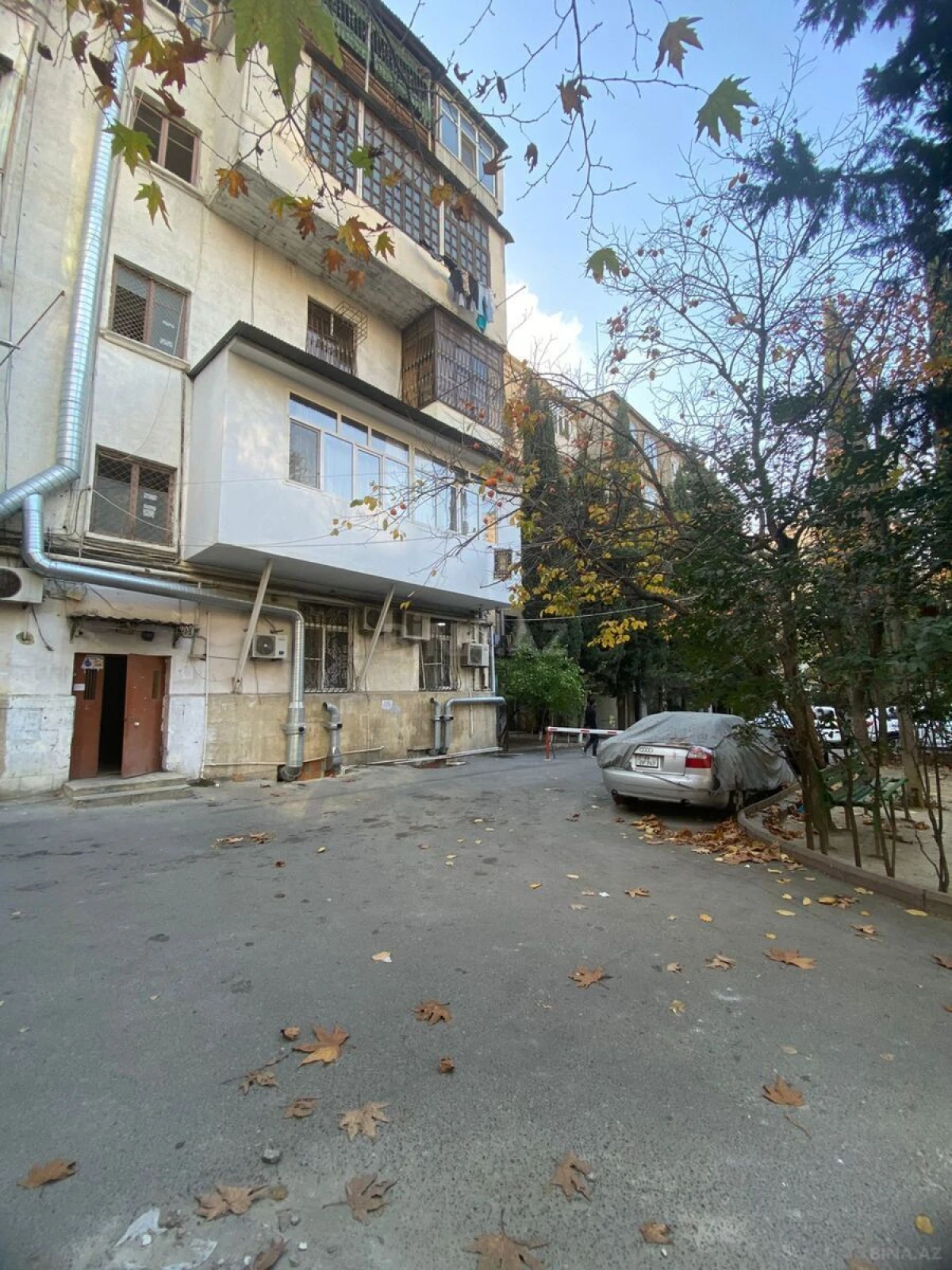 Satılır 3 otaqlı mənzil 100 m²