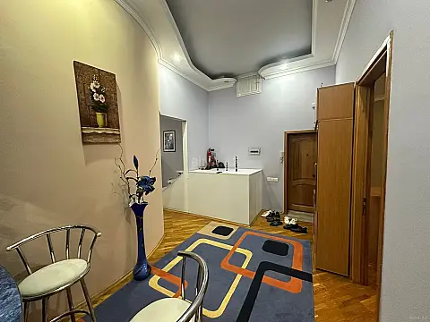 Kirayə verilir 3 otaqlı mənzil 120 m²