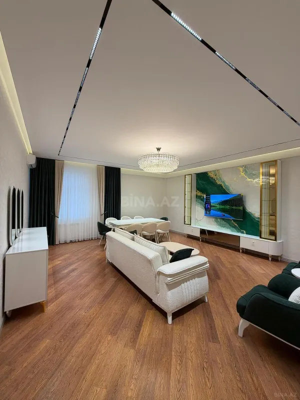 Satılır 4 otaqlı mənzil 145 m²