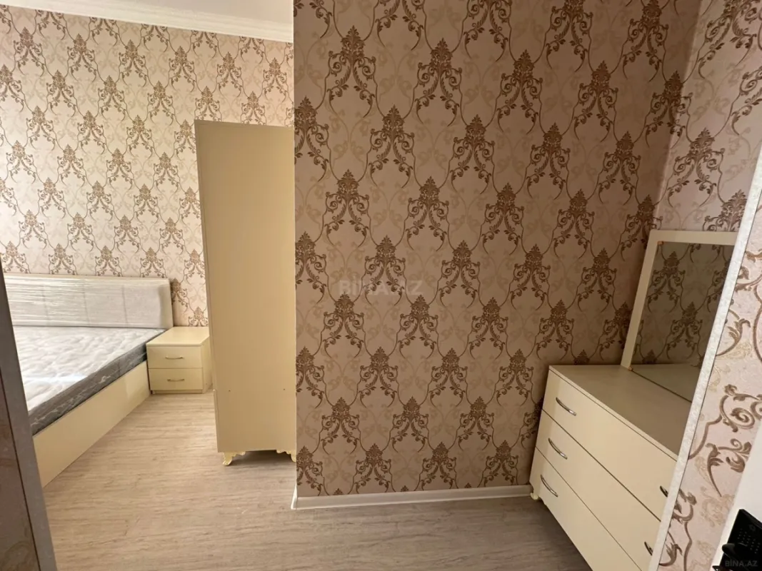 Kirayə verilir 2 otaqlı mənzil 85 m²