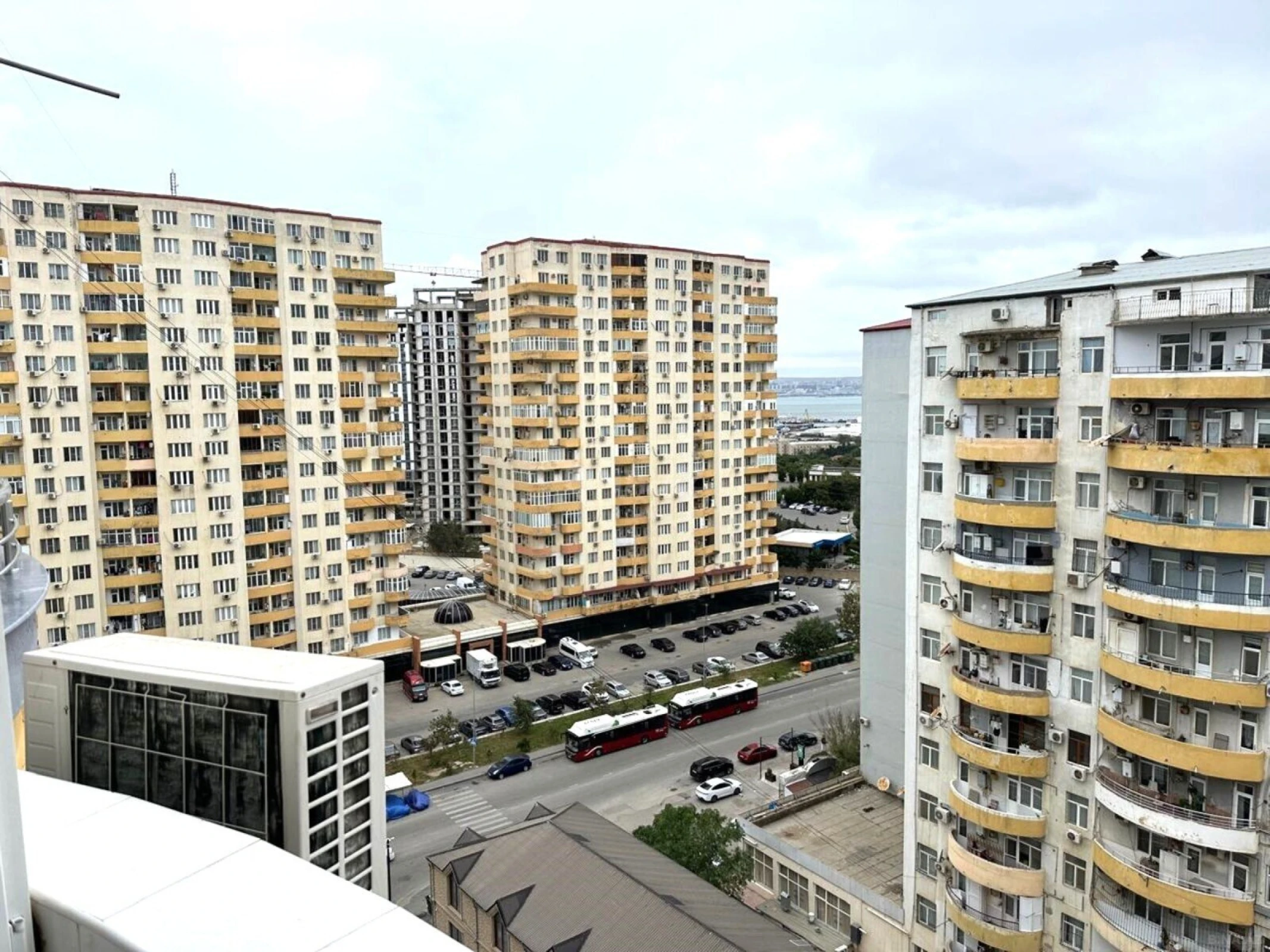 Satılır 3 otaqlı mənzil 80 m²