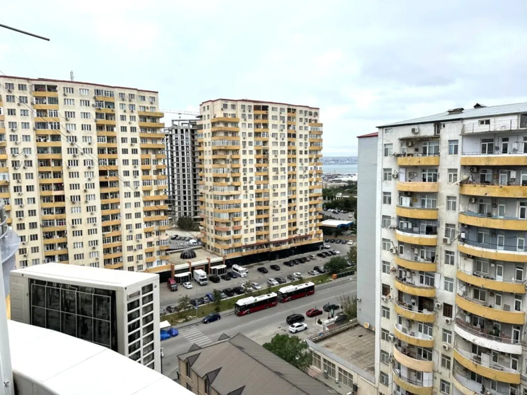 Satılır 3 otaqlı mənzil 80 m²