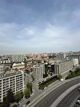 Satılır 3 otaqlı mənzil 104.2 m²