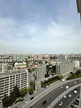 Satılır 3 otaqlı mənzil 104.2 m²