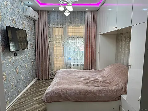 Satılır 2 otaqlı mənzil 65 m²