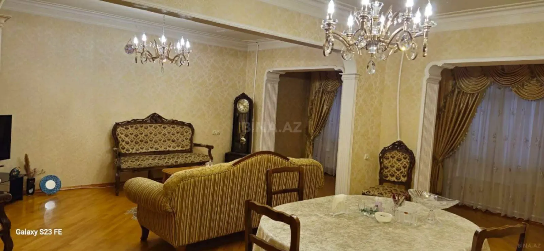 Satılır 5 otaqlı mənzil 120 m²