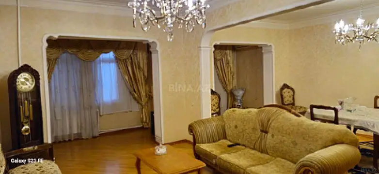 Satılır 5 otaqlı mənzil 120 m² — Bakı, 9-cu mikrorayon 5 otaq 120.00 m²