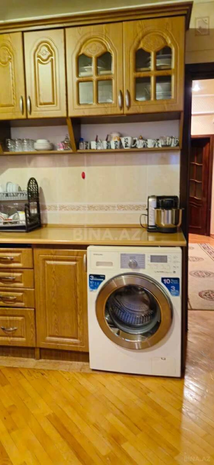 Satılır 5 otaqlı mənzil 120 m²