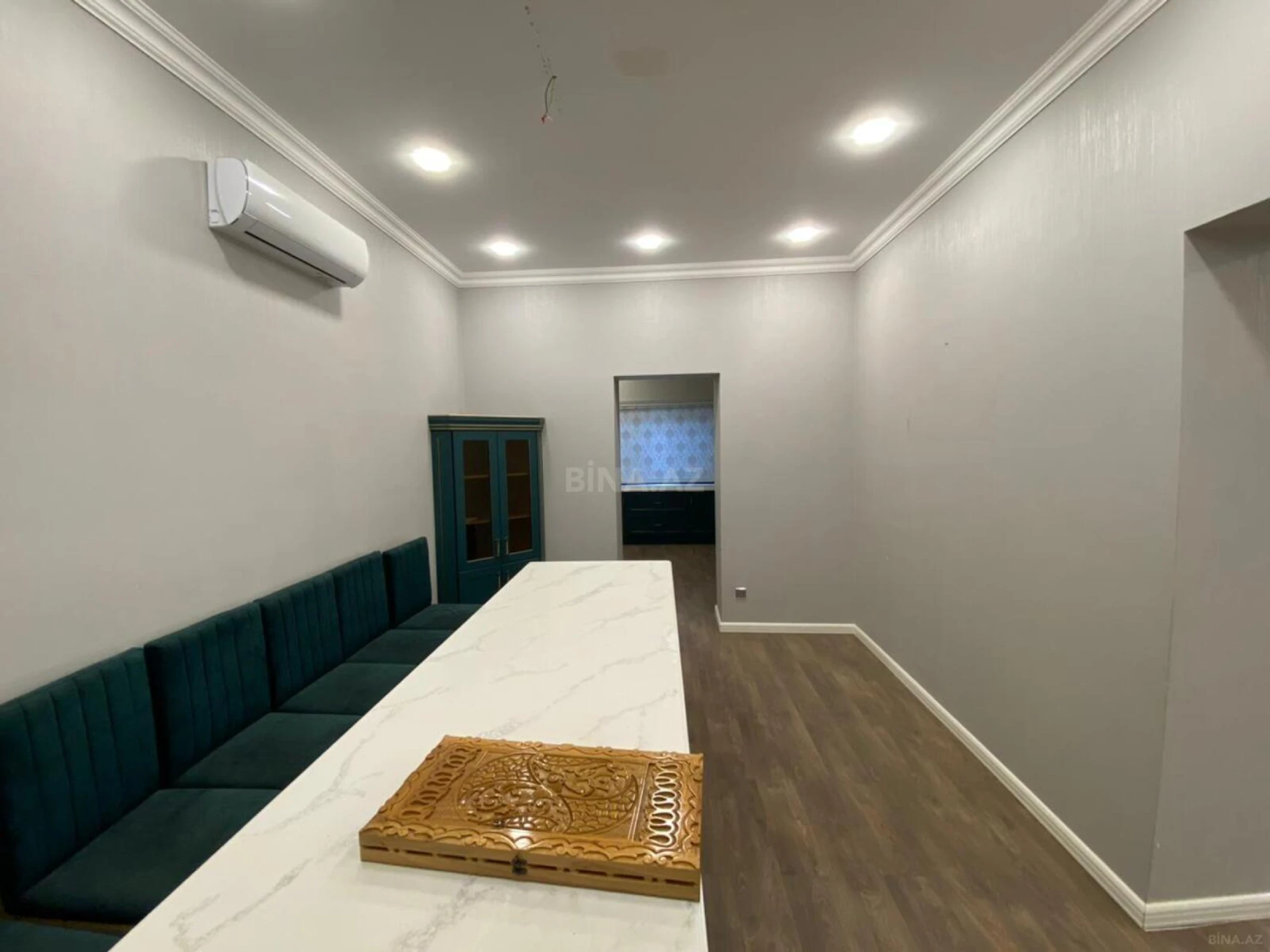 Satılır 5 otaqlı həyət evi 350 m²