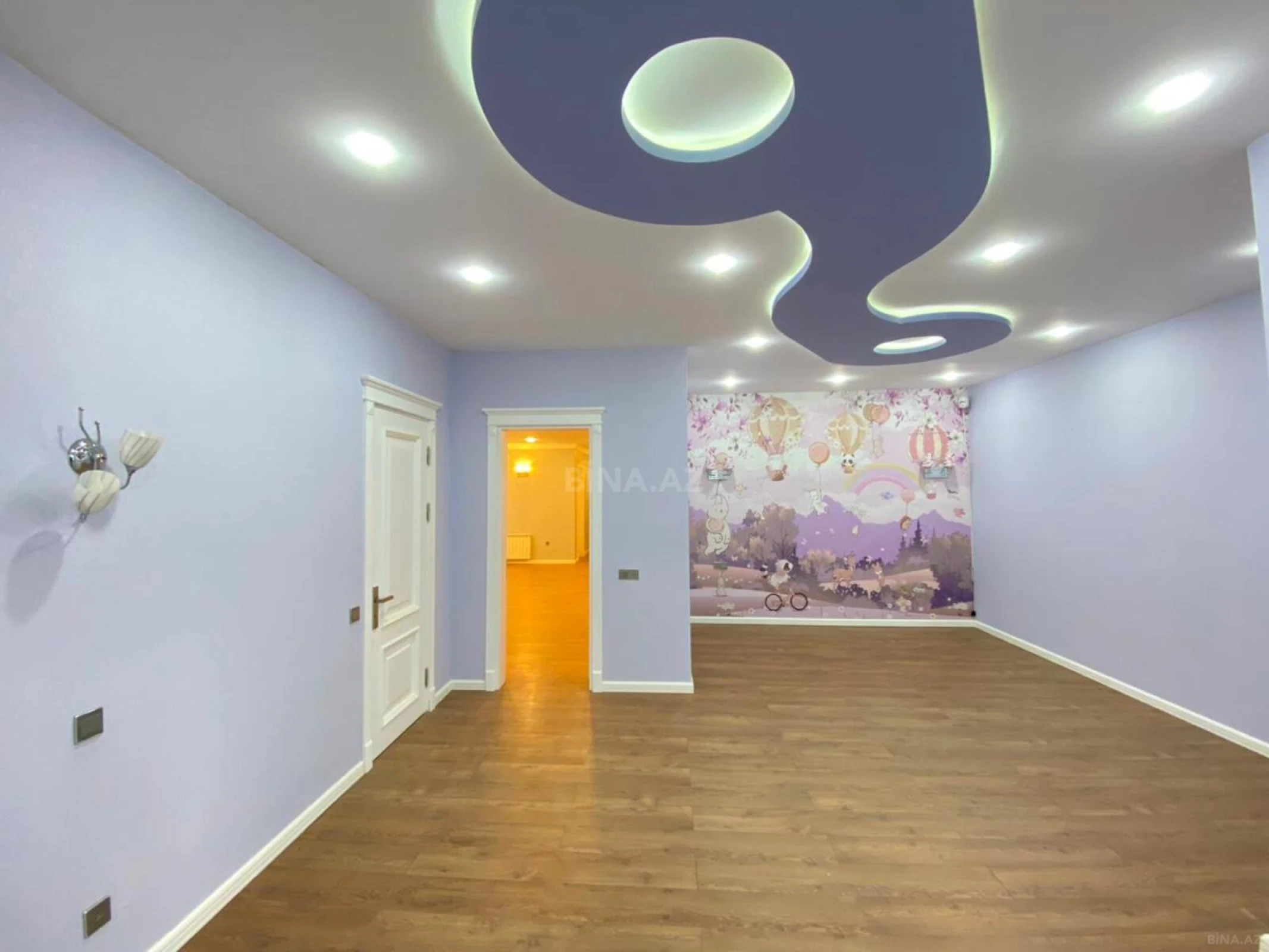 Satılır 5 otaqlı həyət evi 350 m²