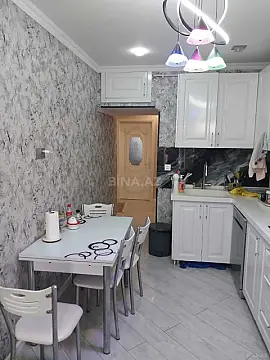 Satılır 3 otaqlı mənzil 90 m²