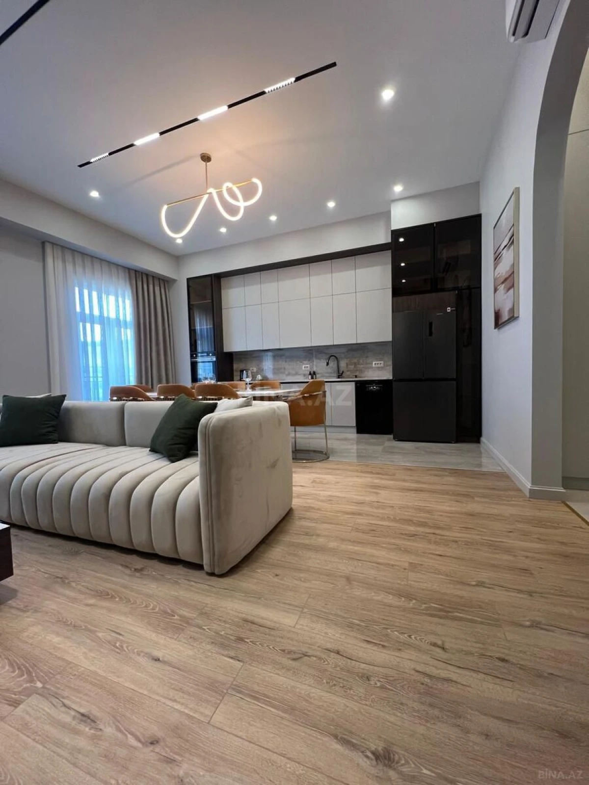 Kirayə verilir 3 otaqlı mənzil 120 m²