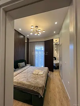 Kirayə verilir 3 otaqlı mənzil 120 m²