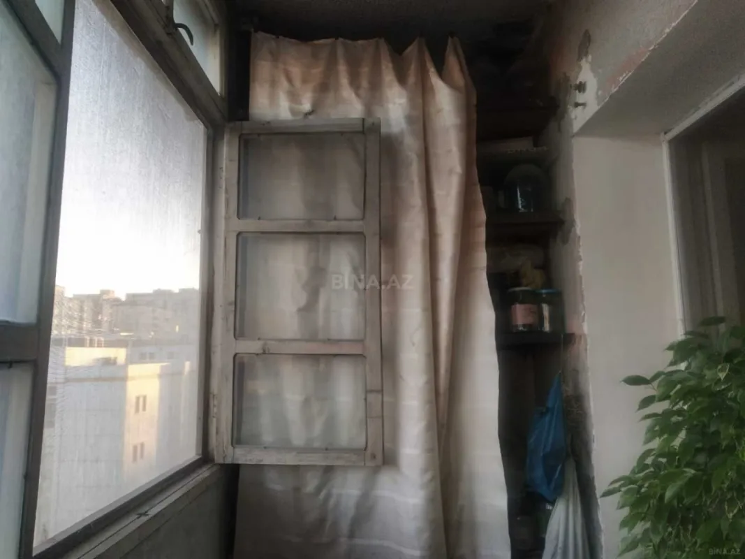 Satılır 5 otaqlı mənzil 120 m²