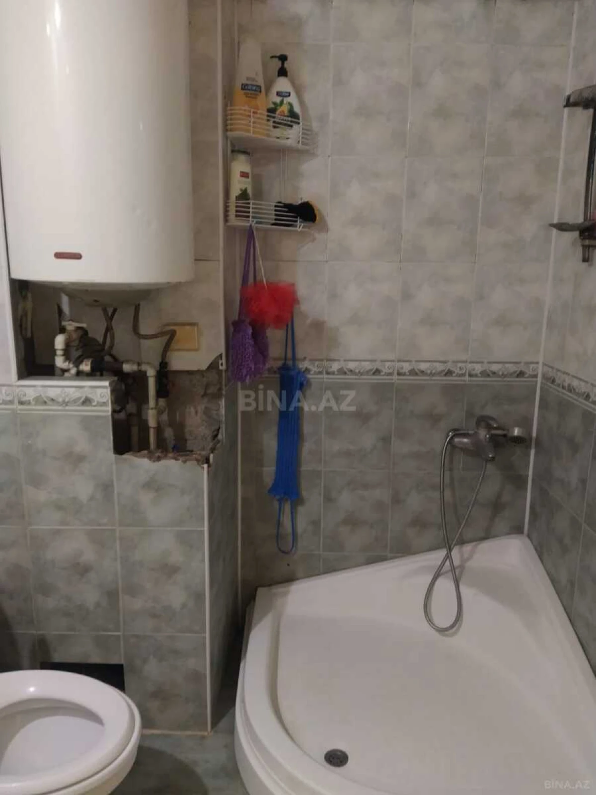 Satılır 5 otaqlı mənzil 120 m²
