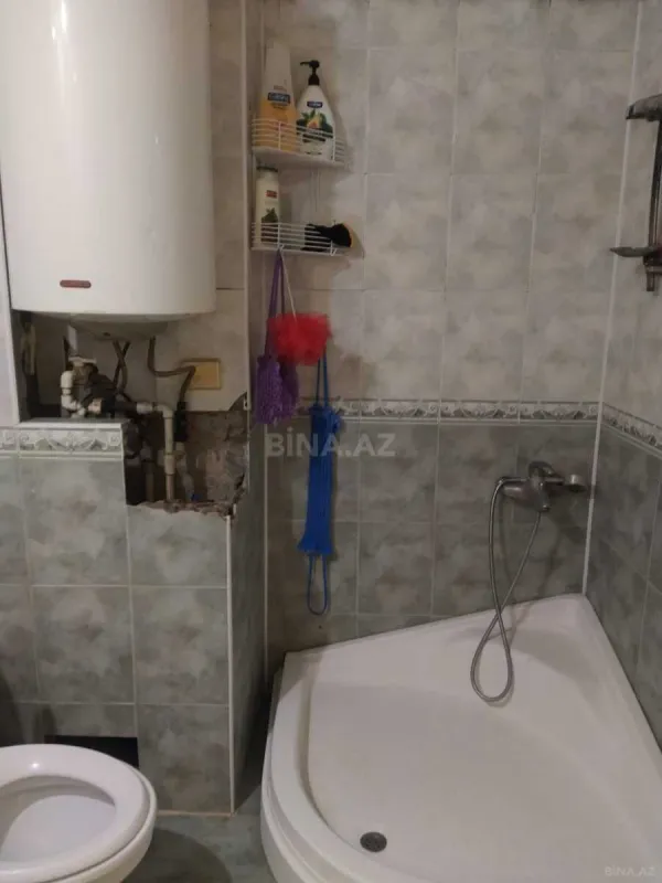 Satılır 5 otaqlı mənzil 120 m²