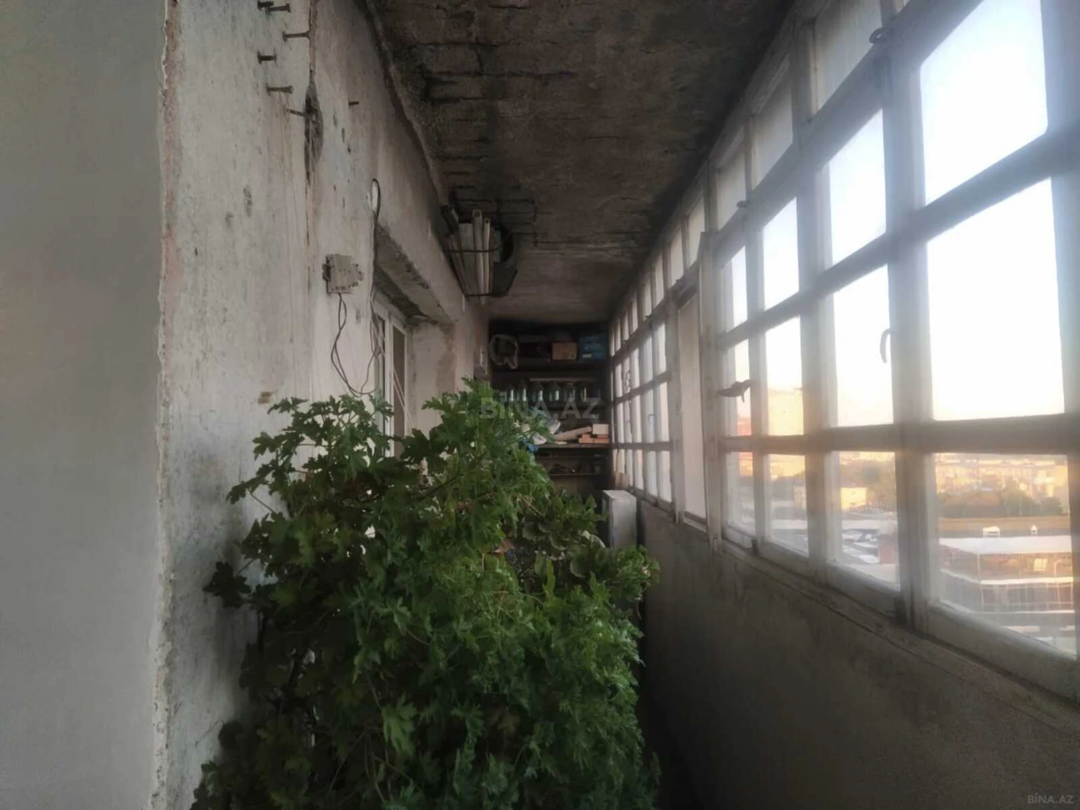 Satılır 5 otaqlı mənzil 120 m²