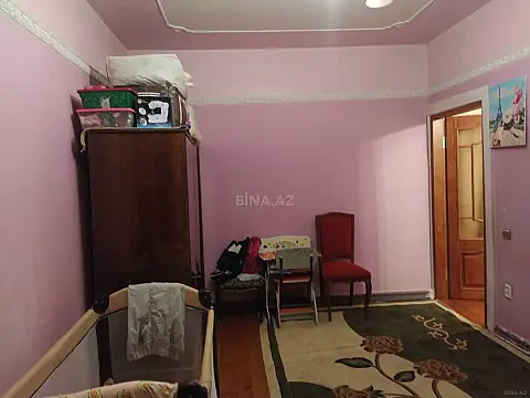 Satılır 5 otaqlı mənzil 120 m²