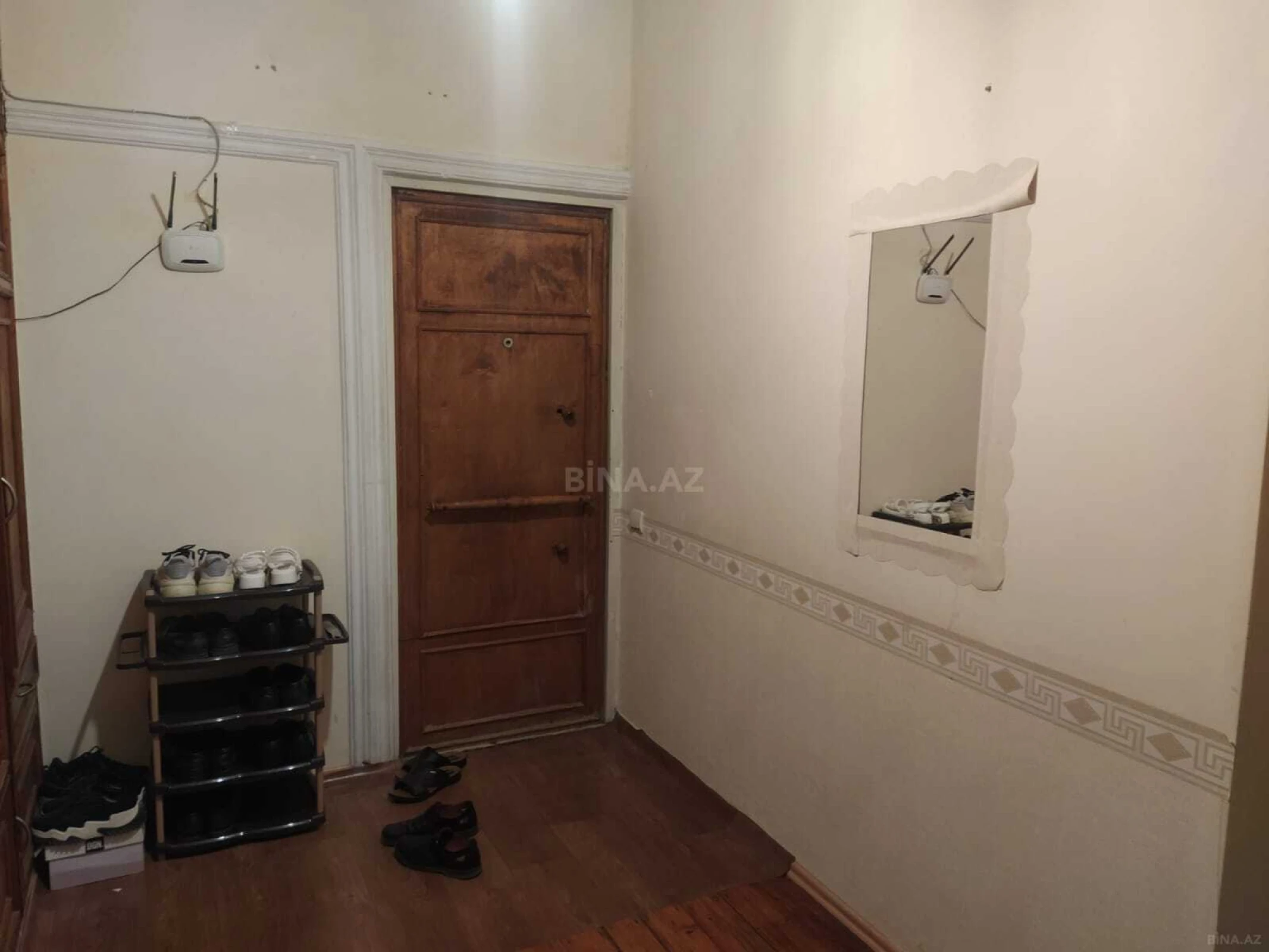 Satılır 5 otaqlı mənzil 120 m²