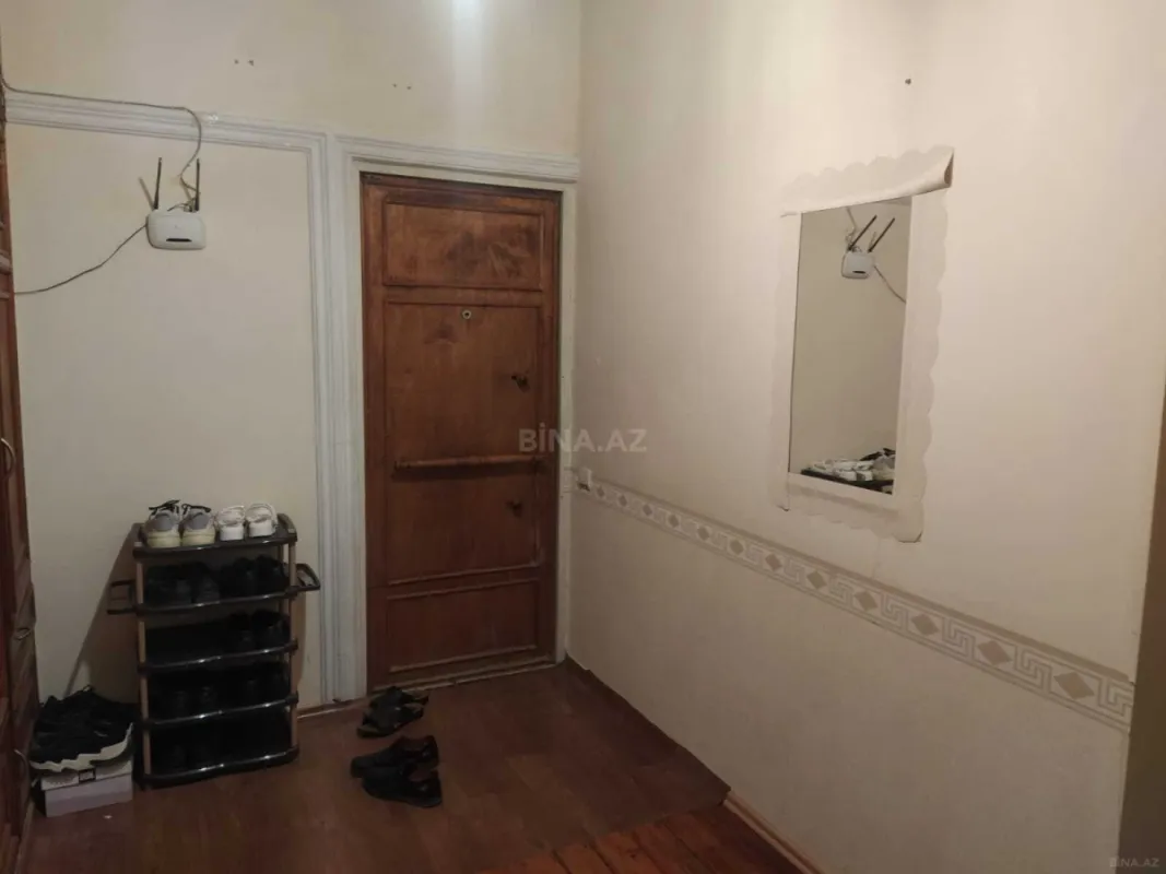 Satılır 5 otaqlı mənzil 120 m²