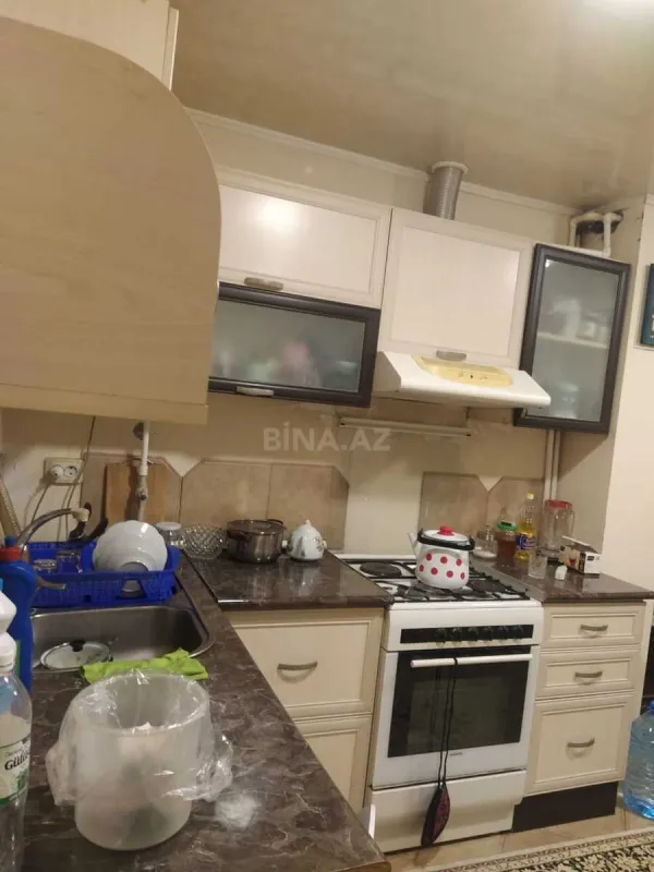 Satılır 5 otaqlı mənzil 120 m²