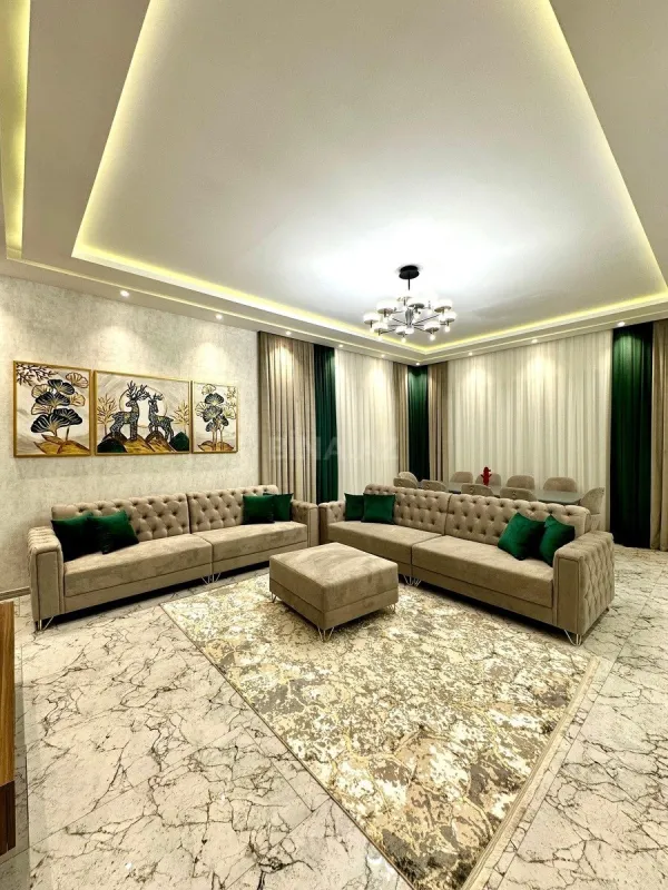 Kirayə verilir 5 otaqlı həyət evi 340 m²