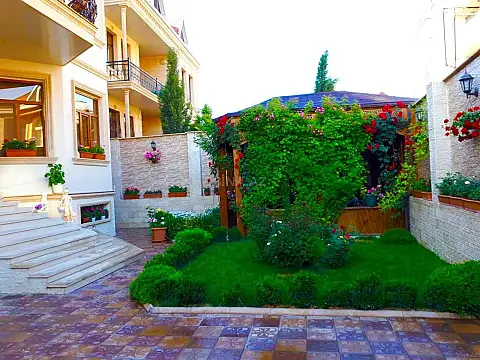 Satılır 7 otaqlı həyət evi 672 m² — Bakı, Bakıxanov 7 otaq 672.00 m²