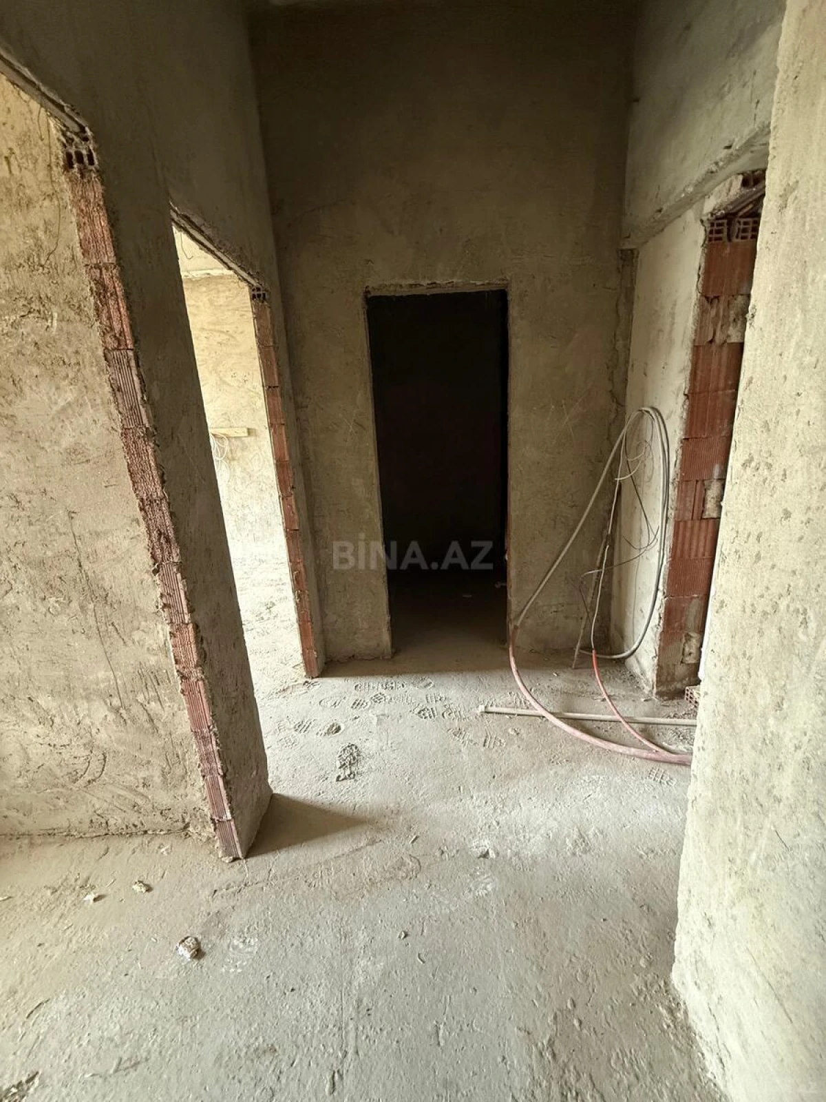 Satılır 1 otaqlı mənzil 55 m²