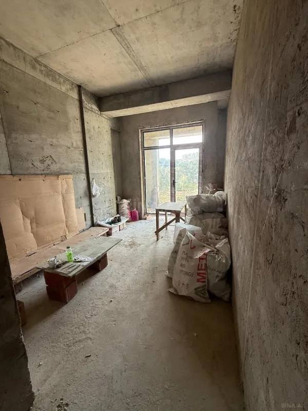 Satılır 1 otaqlı mənzil 55 m²