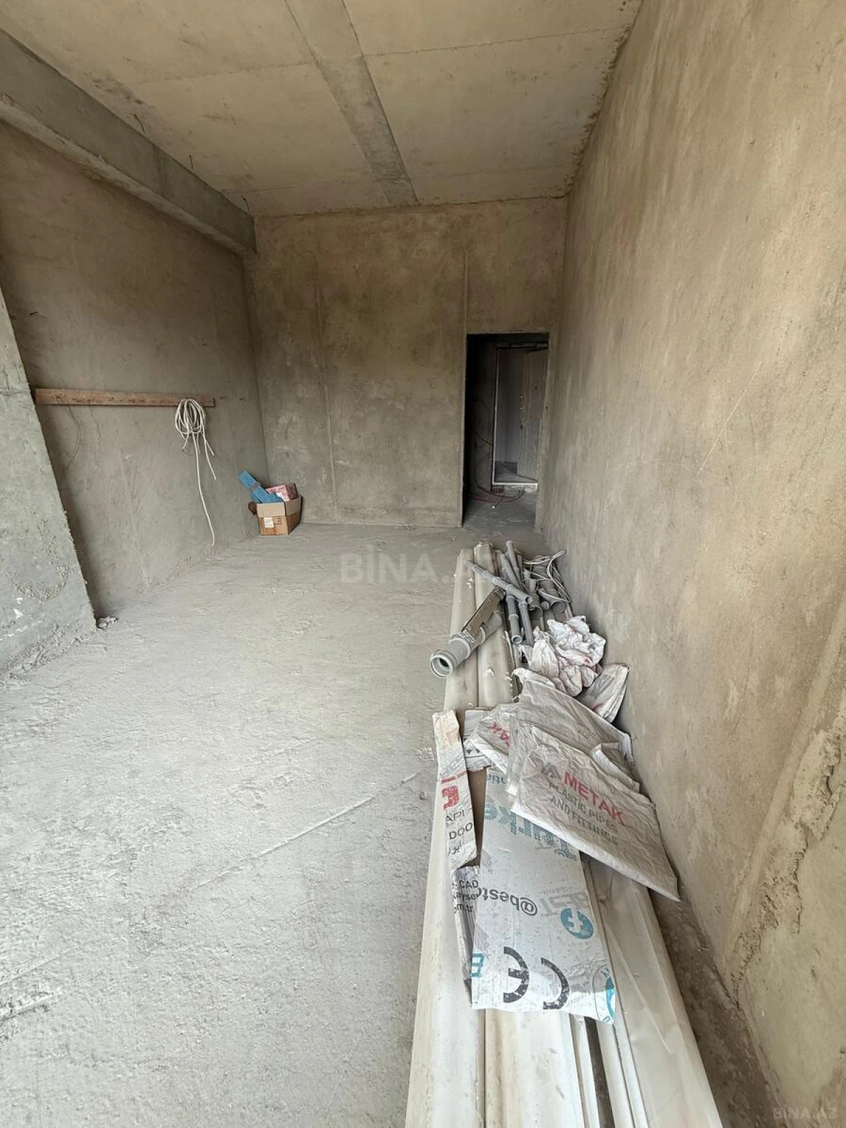 Satılır 1 otaqlı mənzil 55 m²