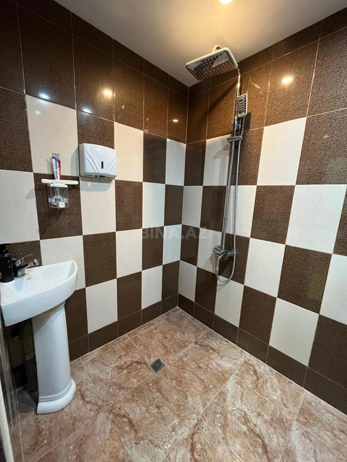 Kirayə verilir obyekt 500 m²