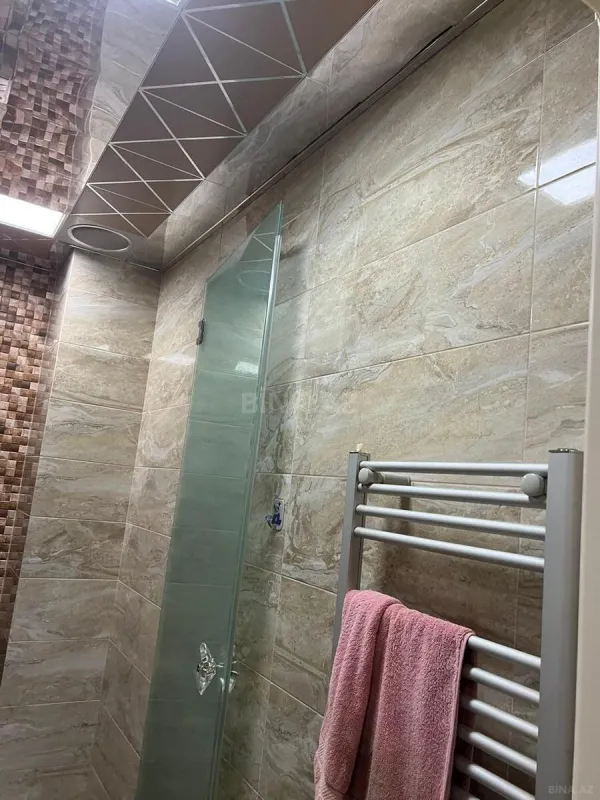 Satılır 4 otaqlı mənzil 157 m²