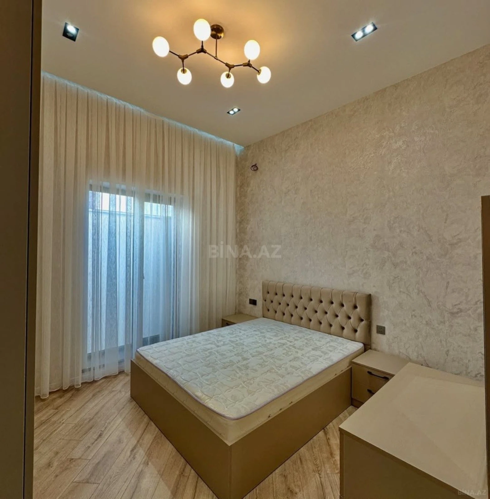 Kirayə verilir 4 otaqlı həyət evi 250 m²