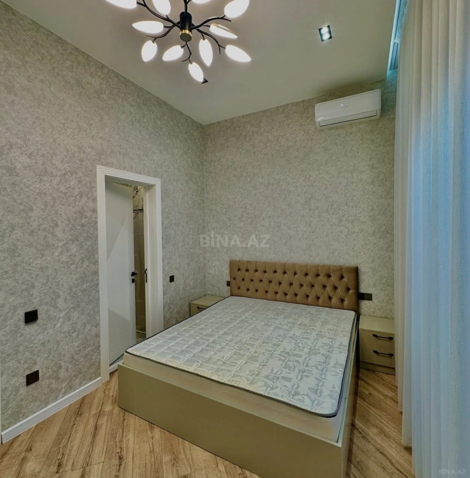 Kirayə verilir 4 otaqlı həyət evi 250 m²